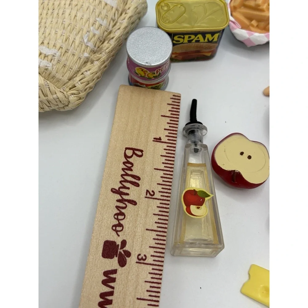Miscellaneous Lot Doll Food Toy Accessories 29pcs For Small Dolls